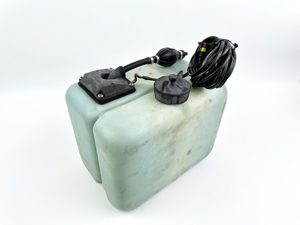 Evinrude Johnson 2 Stroke Remote Oil Supply Tank 3 Gallons