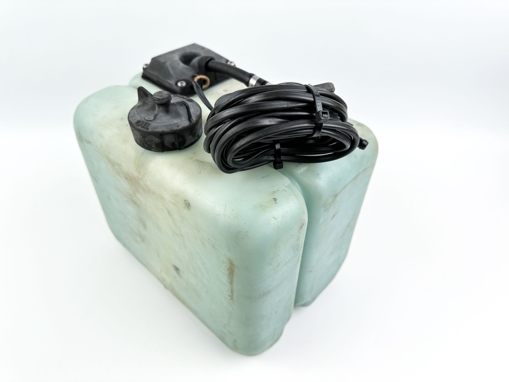 Evinrude Johnson 2 Stroke Remote Oil Supply Tank 3 Gallons