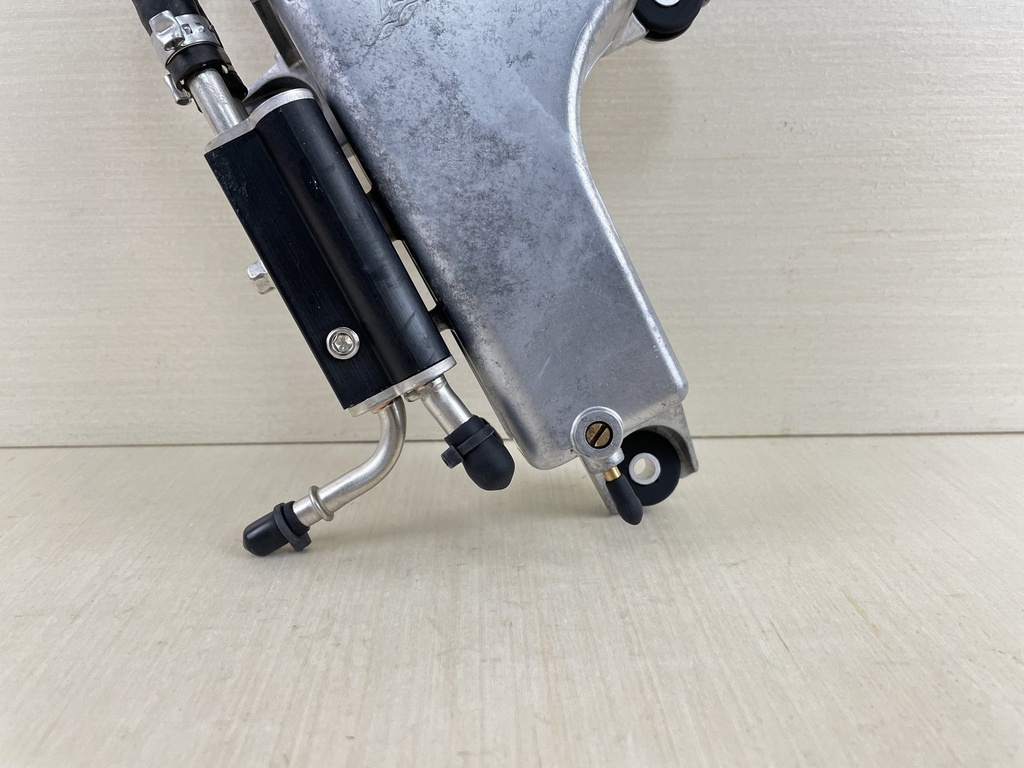 2005 Mercury 40HP 4 Stroke Outboard Vapor Separator Tank VST Assembly 892267T01