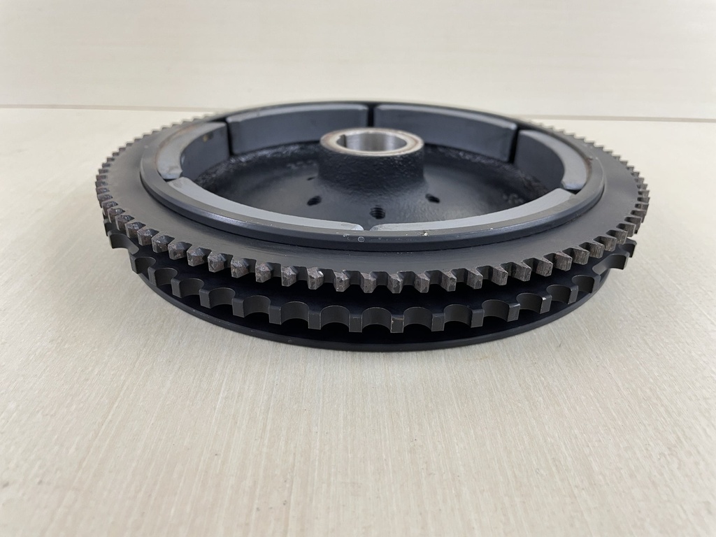 2005 Mercury 40HP 4 Stroke Outboard Flywheel Assembly 877836T2