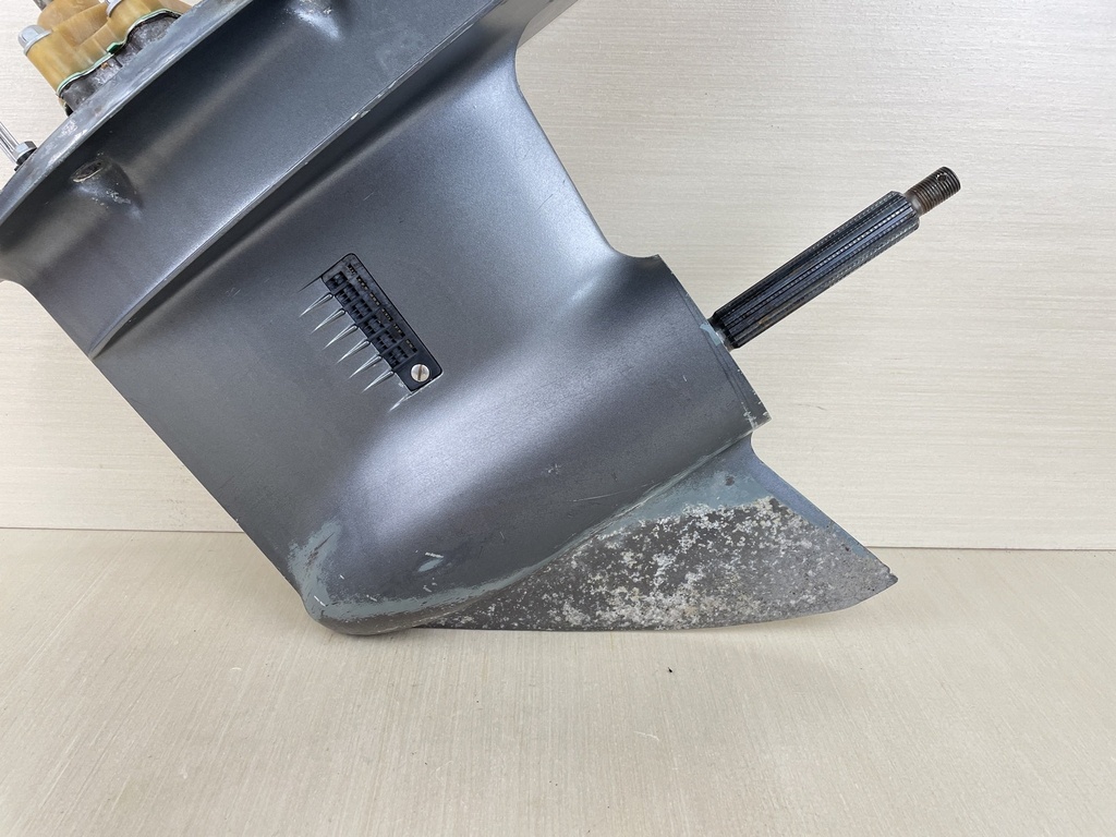 1991 Yamaha 70HP 2 Stroke Outboard 20" Long Lower Unit Gear Case 6H3-45300-1A-8D