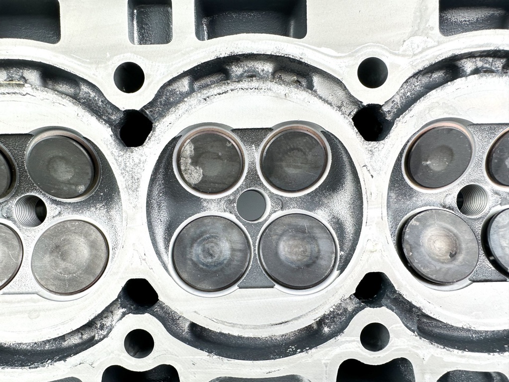 2011 - 2014 Yamaha 115 HP 4 Stroke Outboard Cylinder Head 68V-W009A-08-9S OEM