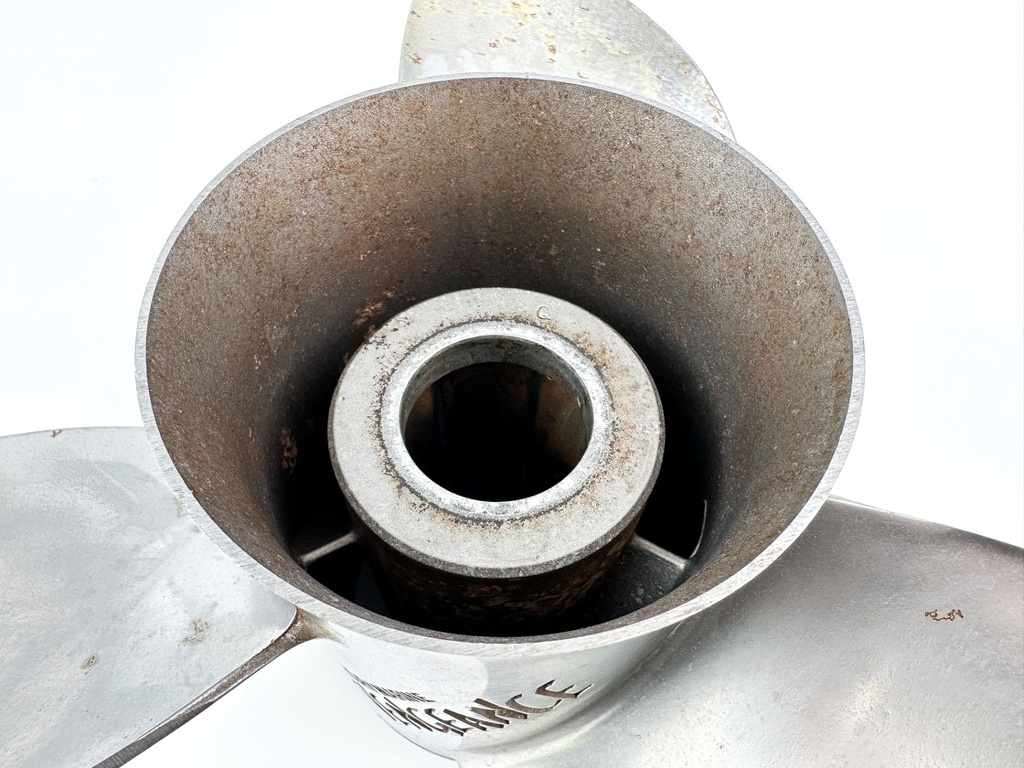 Mercury Marine Vengeance Propeller 3 x 13 3/8'' x 14P RH 48-17314 14P