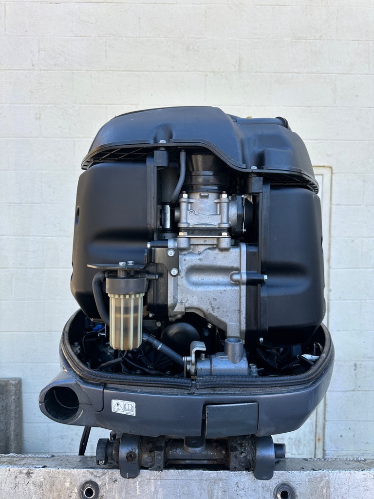 2008 Yamaha F250 250HP 4 Stroke Outboard Engine 25" Shaft 832 Hours