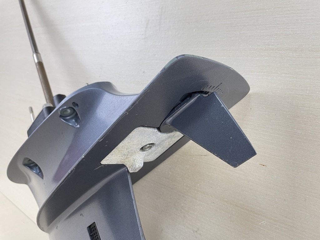 2007 Yamaha 20HP 4 Stroke Outboard 20" Long Lower Unit Gear Case 6AH-45300-10-4D  