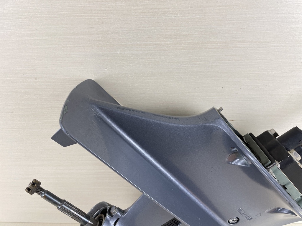 2007 Yamaha 20HP 4 Stroke Outboard 20" Long Lower Unit Gear Case 6AH-45300-10-4D  