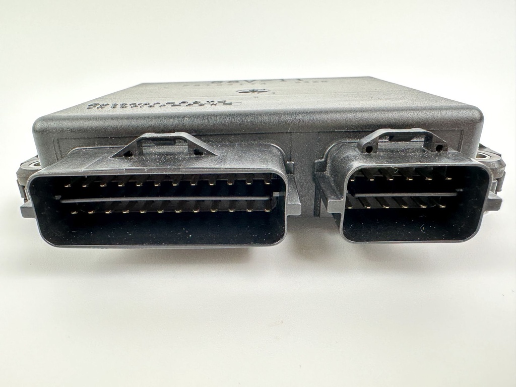 2003 Yamaha 115 HP 4 Stroke Outboard Engine Control Unit ECU 68V-8591A-11-00 OEM