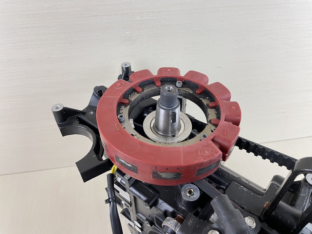 2005 Mercury 40HP 4 Stroke Outboard Powerhead Assembly 803017T01 - 74 Hours