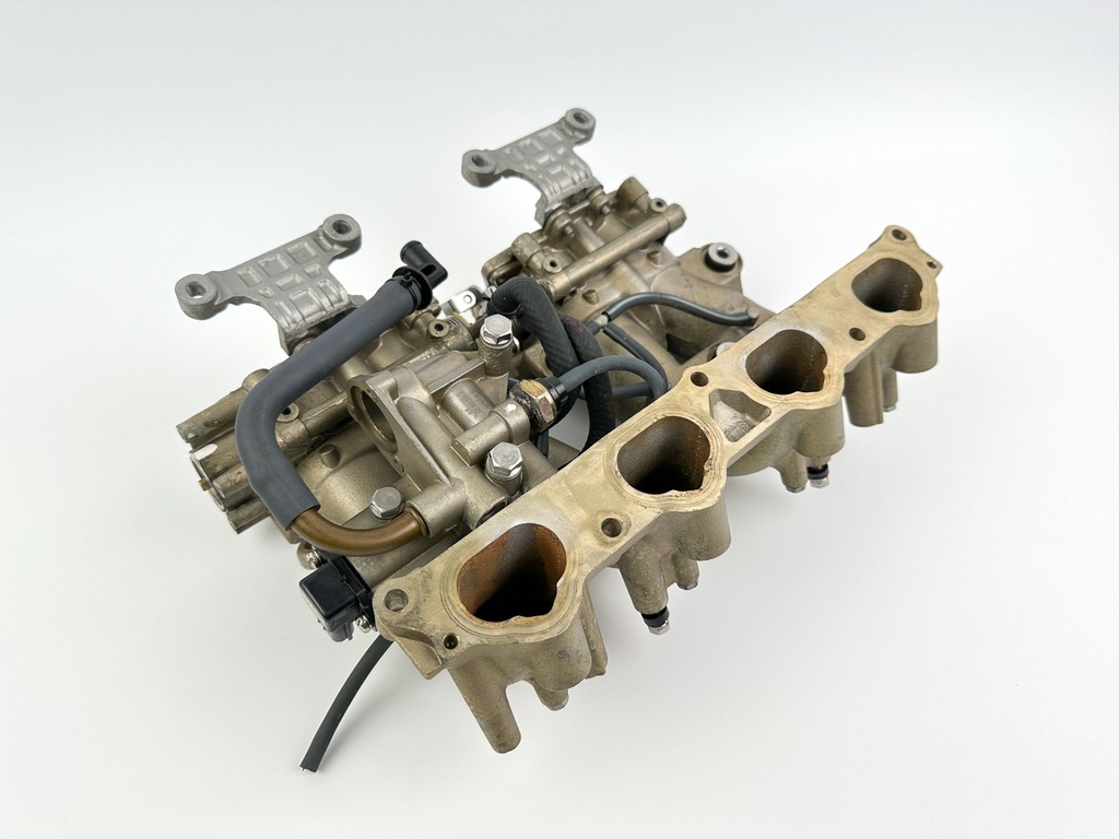 2003 Yamaha 115 HP 4 Stroke Outboard Intake Manifold & Throttle Body 68V-13751-01-00 OEM