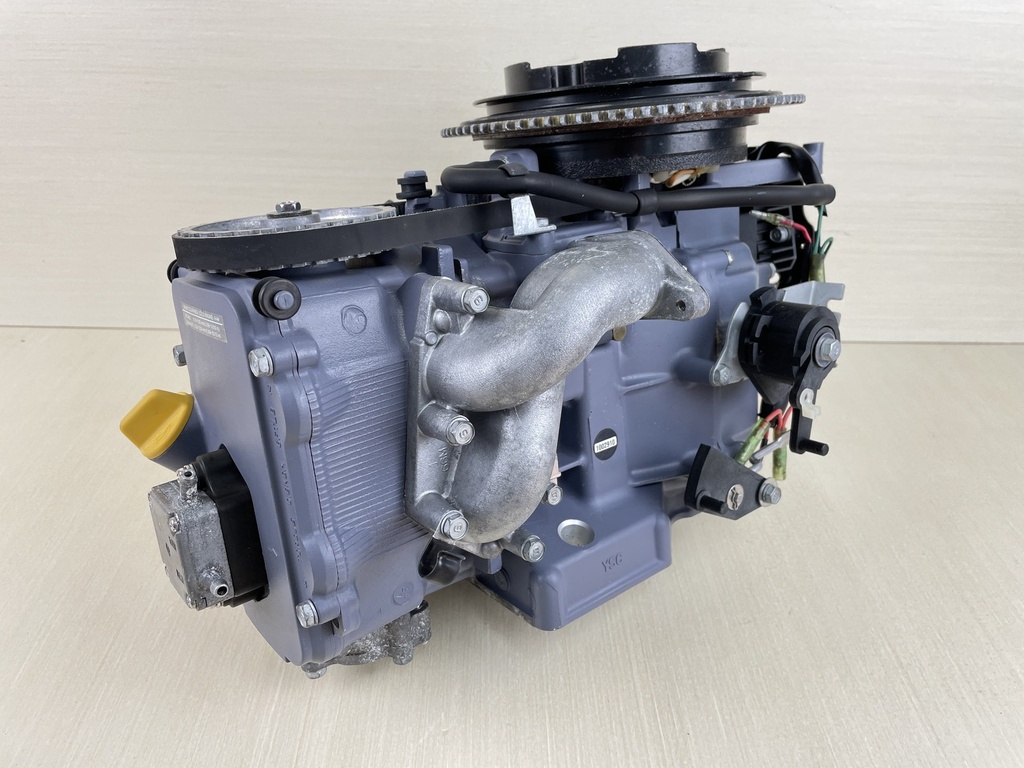 2003 Yamaha 15HP 4 Stroke Outboard Powerhead Crankcase Assembly 66M-W009B-11-1S