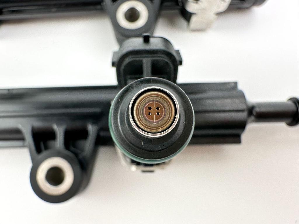 2019 Yamaha 250 HP 4 Stroke Outboard Fuel Injector Set W/ Rail 6CB-13161-10-00 OEM