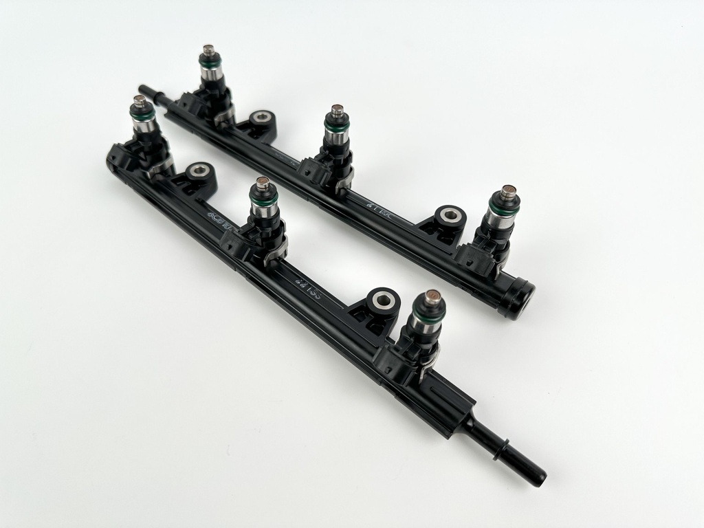 2019 Yamaha 250 HP 4 Stroke Outboard Fuel Injector Set W/ Rail 6CB-13161-10-00 OEM