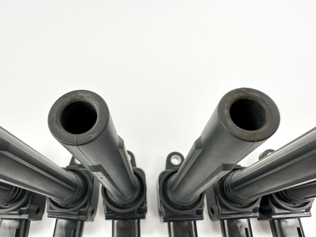 2019 Yamaha 250 HP 4 Stroke Outboard Ignition Coil Set 6CB-82310-00-00 OEM