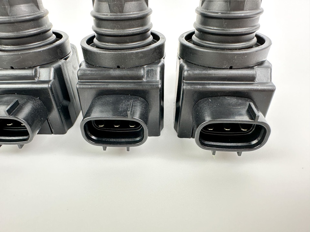 2019 Yamaha 250 HP 4 Stroke Outboard Ignition Coil Set 6CB-82310-00-00 OEM