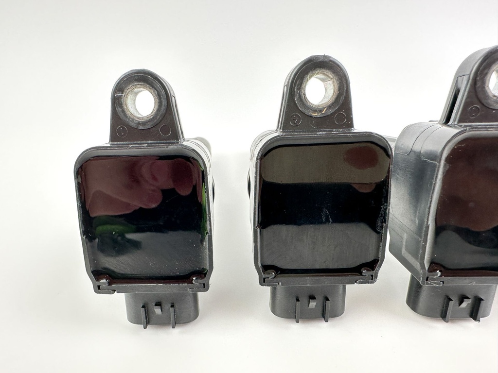 2019 Yamaha 250 HP 4 Stroke Outboard Ignition Coil Set 6CB-82310-00-00 OEM
