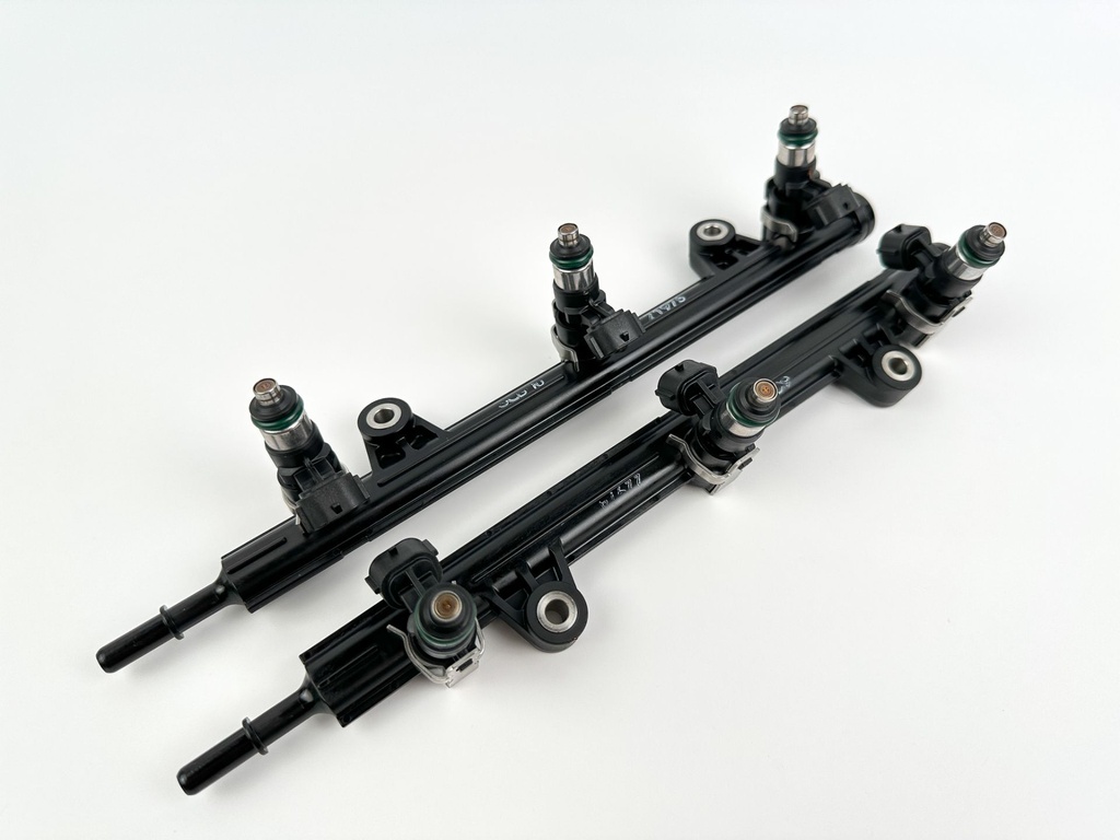 2019 Yamaha 250 HP 4 Stroke Outboard Fuel Injector Set W/ Rail 6CB-13161-10-00 OEM