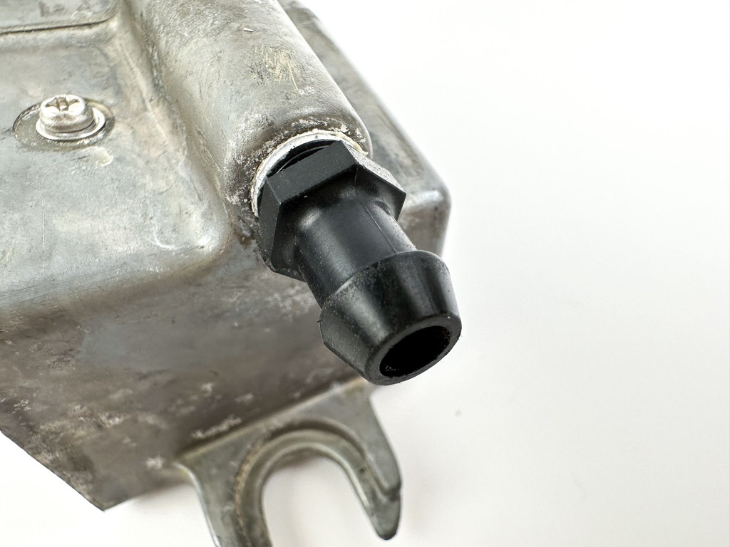 2013 Evinrude 30 HP 2 Stroke Outboard Battery Charging Module 0586906 OEM