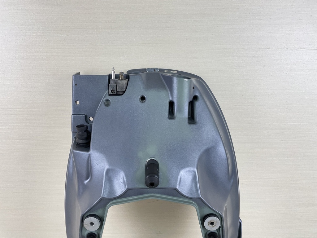 2007 Yamaha 20HP 4 Stroke Outboard Lower Cowling Pan Assembly 6AH-42710-10-4D