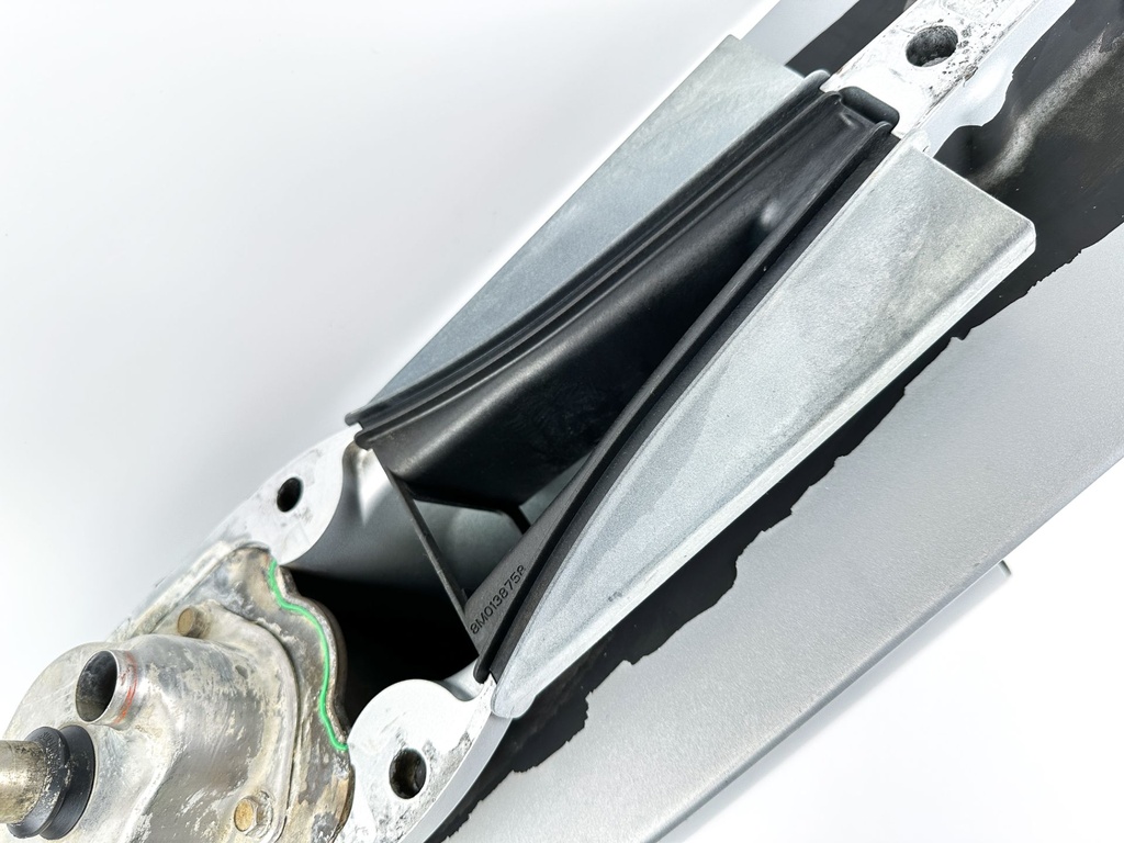 Mercury V8 Outboard 25" XL Cambered Lower Unit Gear Case LH Counter 1.85:1