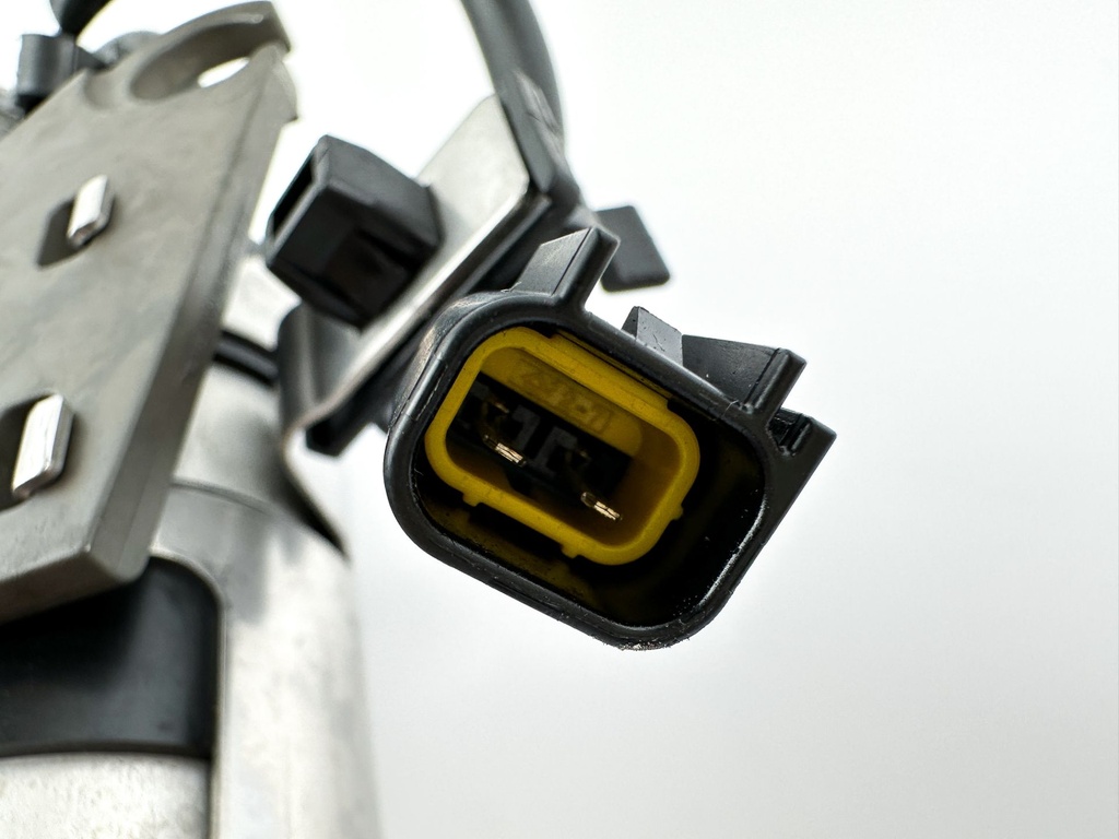 2019 Yamaha 250 HP 4 Stroke Outboard VST Float Chamber Assembly 6CB-14180-11-00 OEM