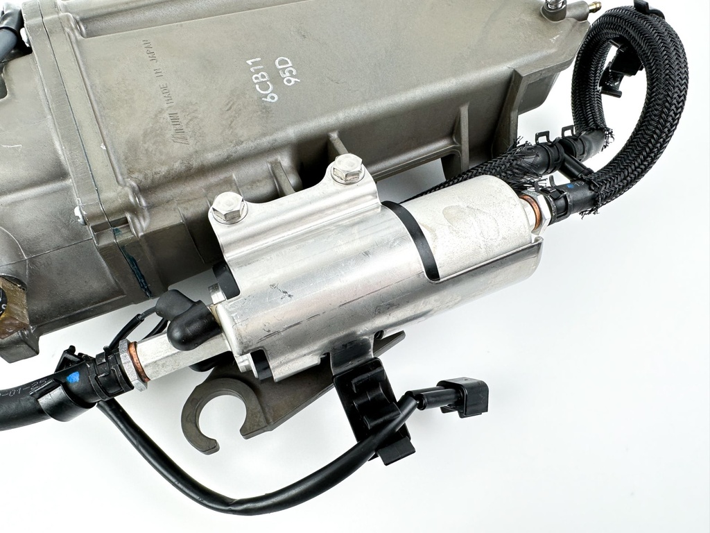 2019 Yamaha 250 HP 4 Stroke Outboard VST Float Chamber Assembly 6CB-14180-11-00 OEM