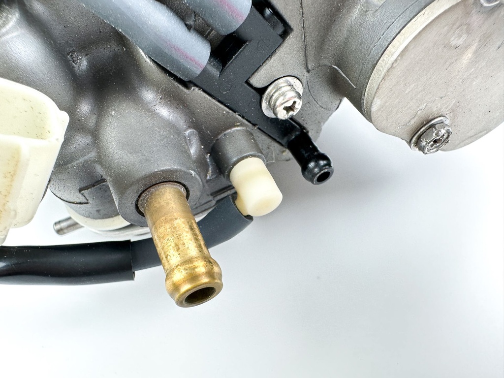 2019 Yamaha 250 HP 4 Stroke Outboard VST Float Chamber Assembly 6CB-14180-11-00 OEM