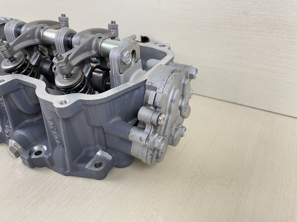 2007 Yamaha 20HP 4 Stroke Outboard Cylinder Head Assembly Complete 6AH-W009A-00-1S  