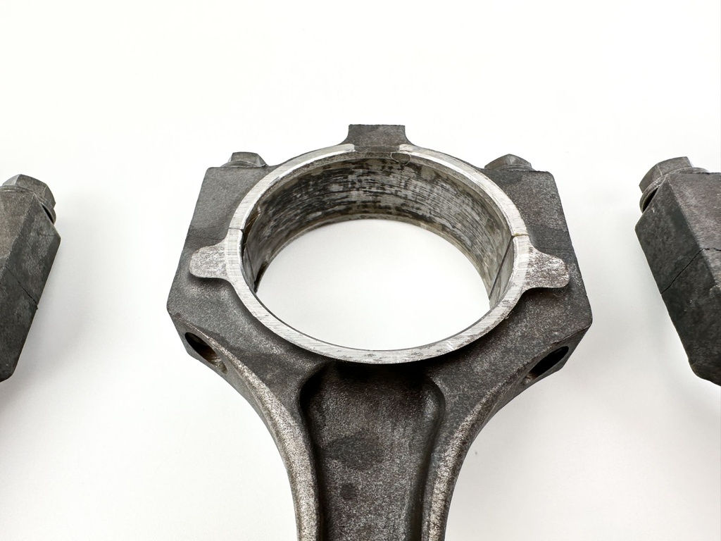 2008 Yamaha 250 HP 4 Stroke Outboard Piston & Connecting Rod Set 69J-W1165-01-00 OEM