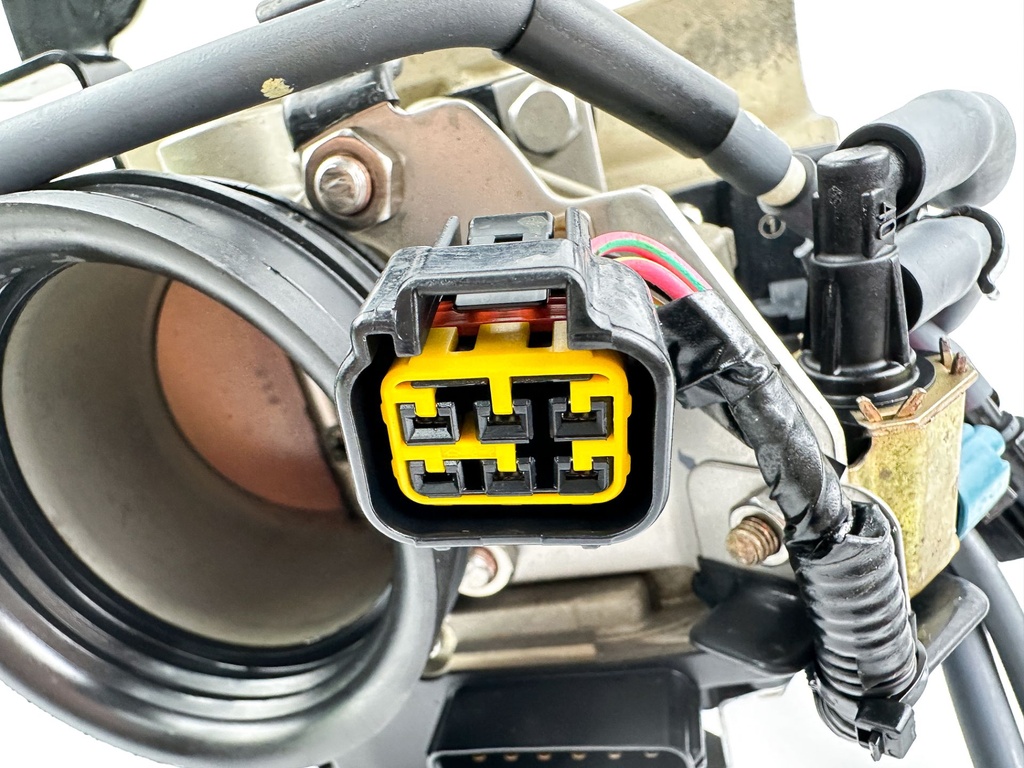 2008 Yamaha 250 HP 4 Stroke Outboard Throttle Body Assembly 6P2-13750-00-00 OEM