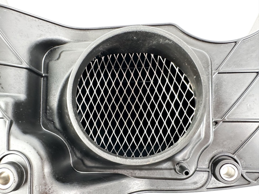 2008 Yamaha 250 HP 4 Stroke Outboard Intake Air Silencer Assembly 6P2-14440-00-00 OEM