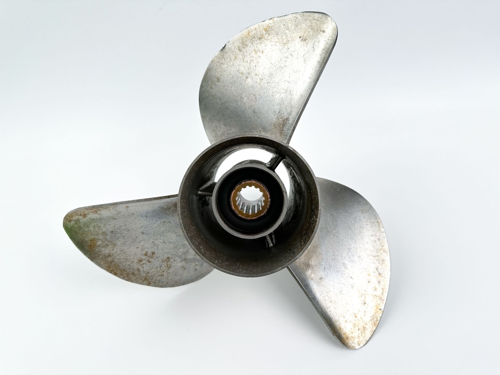 Yamaha 3 Blade Stainless Steel Prop Propeller 13" x 17P Left Hand