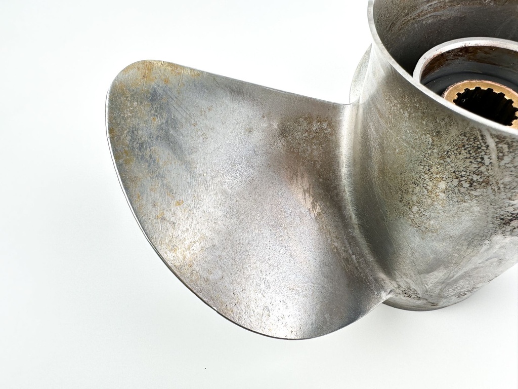 Yamaha 3 Blade Stainless Steel Prop Propeller 13" x 17P Left Hand