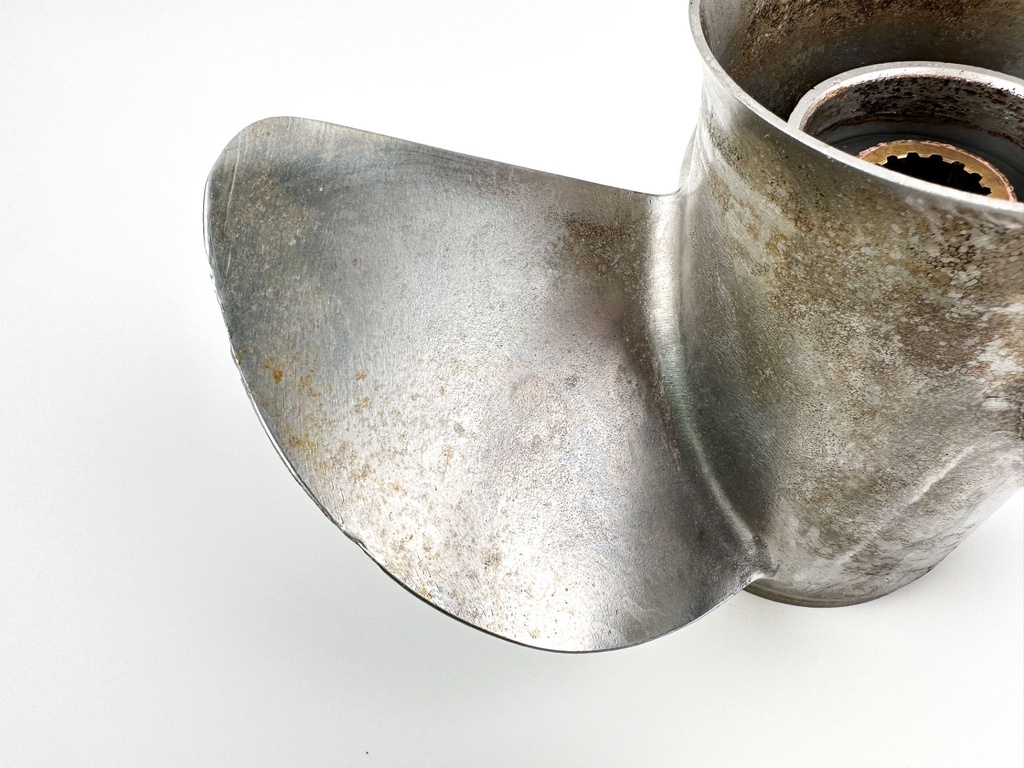 Yamaha 3 Blade Stainless Steel Prop Propeller 13" x 17P Left Hand