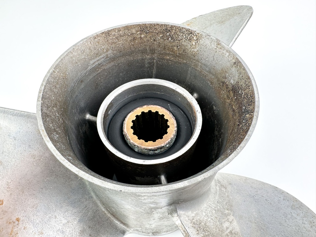 Yamaha 3 Blade Stainless Steel Prop Propeller 13" x 17P Left Hand