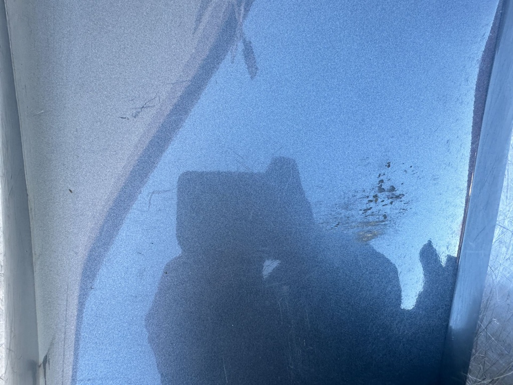 2004 Yamaha 225 HP 4 Stroke Outboard Lower Apron Cover 69J-42741-00-8D OEM