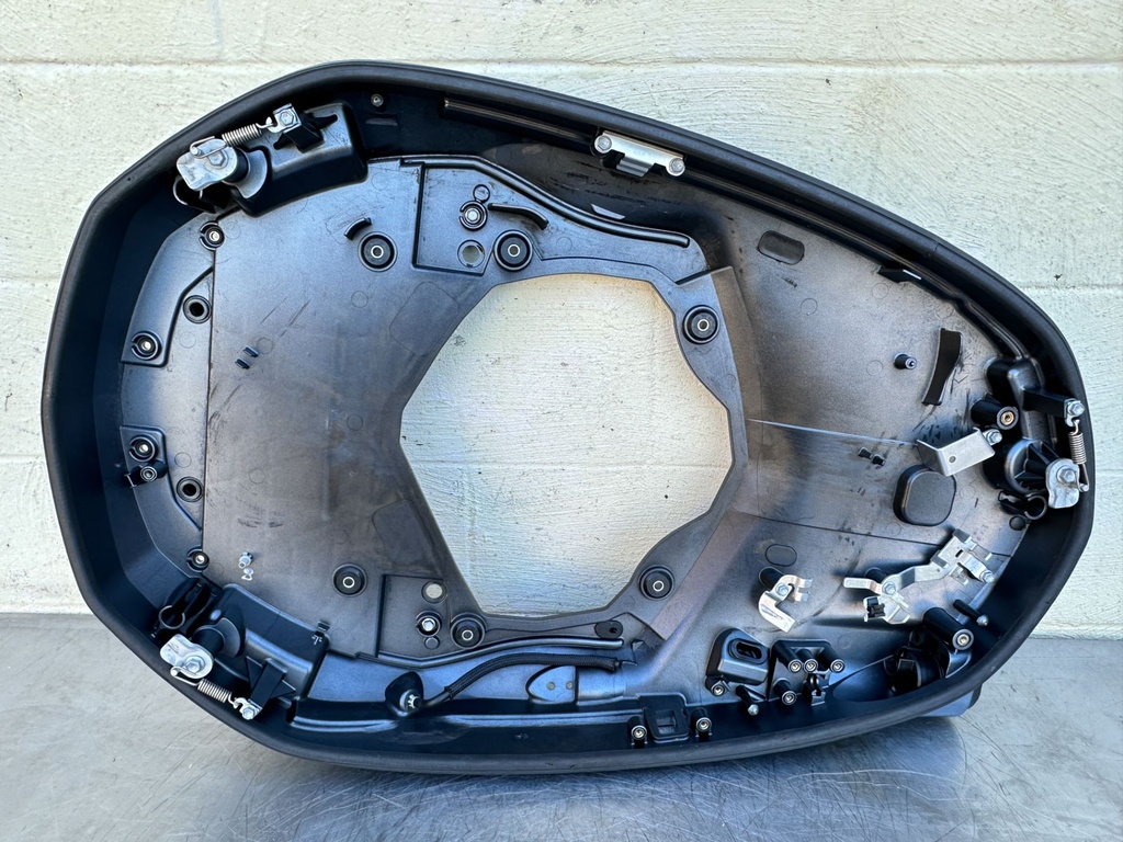 2019 Yamaha 250 HP 4 Stroke Outboard Bottom Cowling Pan 6CB-42710-00-8D OEM