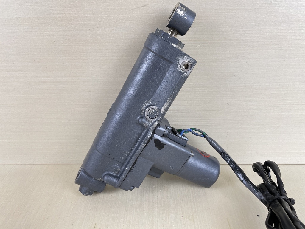 2007 Yamaha 20HP 4 Stroke Outboard Power Trim Tilt Unit Assembly 6AH-43840-00-4D