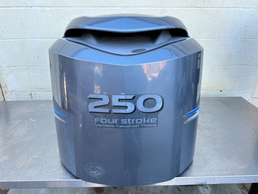 Yamaha F250 250HP 4 Stroke Outboard Top Cowling Cover Assembly 3.3L