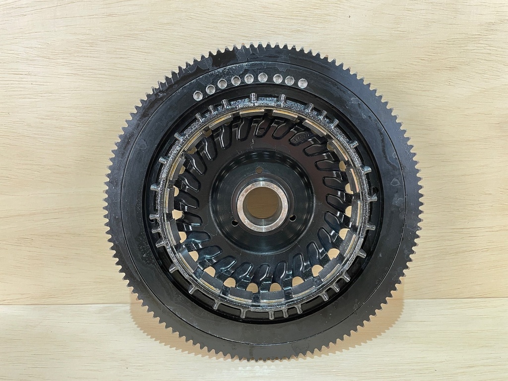 Evinrude Etec 225HP Outboard Engine Flywheel 3.3L 0586966 0586924