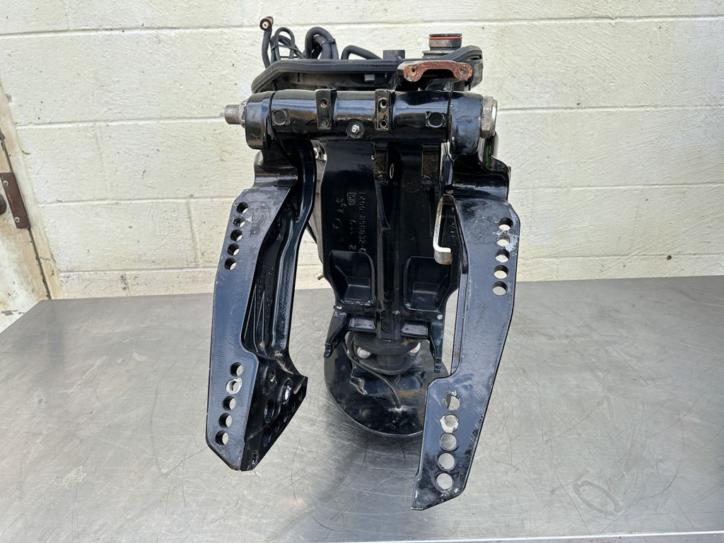 2015 Mercury 90 HP 4 Stroke Outboard Complete Midsection & Swivel Bracket 8M0091527 OEM