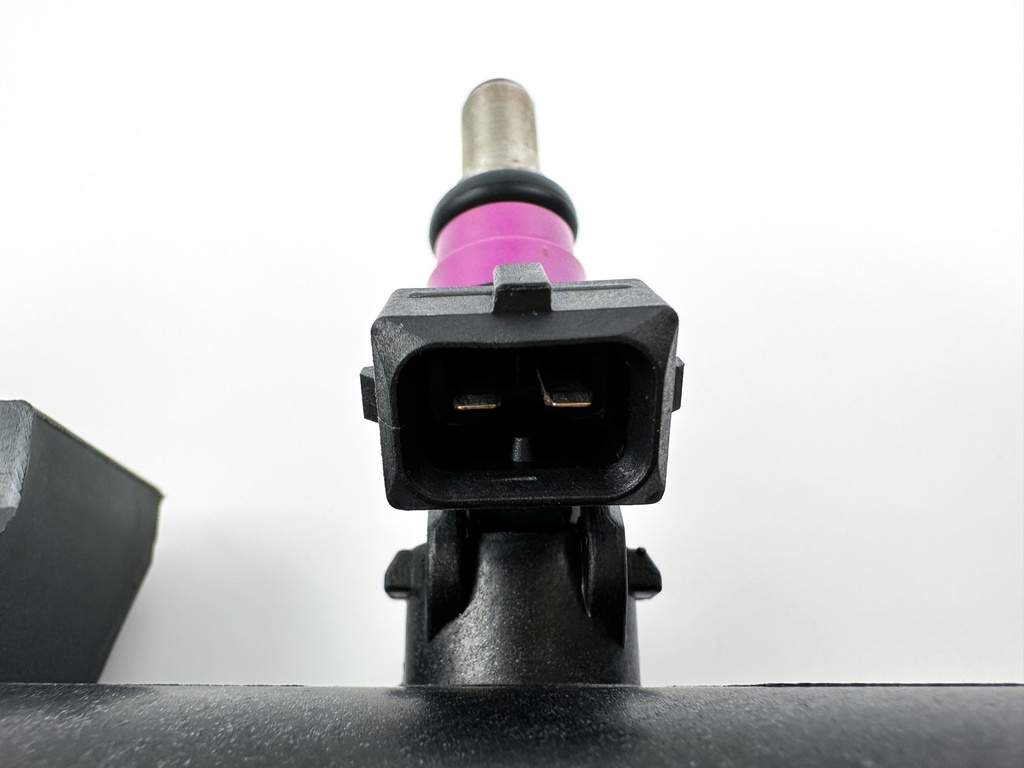 2014 Mercury 115 HP 4 Stroke Outboard Fuel Injector Set W/ Rail 8M0006027 OEM