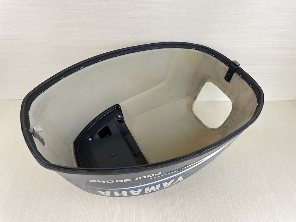 2003 Yamaha 15HP 4 Stroke Outboard Top Cover Cowling Assembly 69A-42610-10-4D  