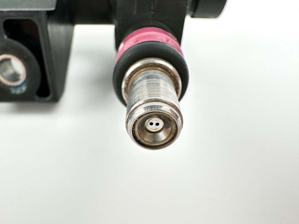 2014 Mercury 115 HP 4 Stroke Outboard Fuel Injector Set W/ Rail 8M0006027 OEM