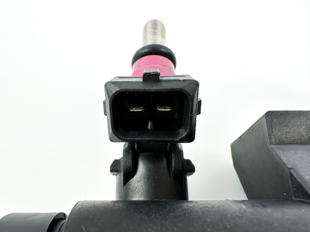 2014 Mercury 115 HP 4 Stroke Outboard Fuel Injector Set W/ Rail 8M0006027 OEM