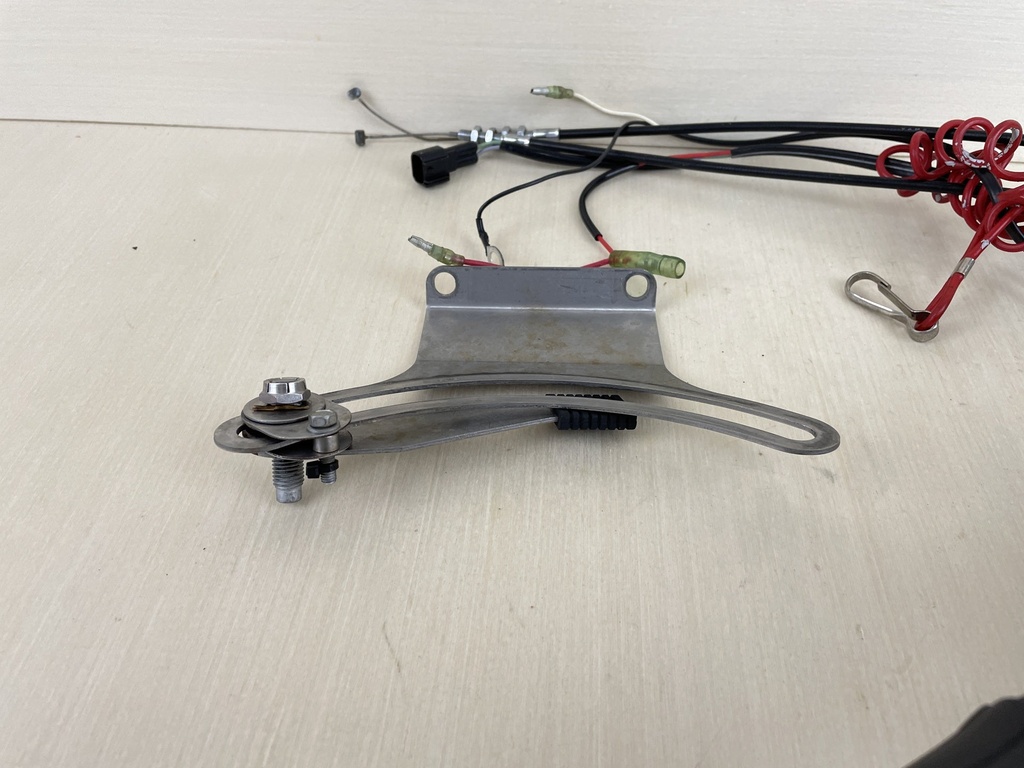 2003 Yamaha 15HP 4 Stroke Outboard Tiller Handle Steer With Friction Assembly