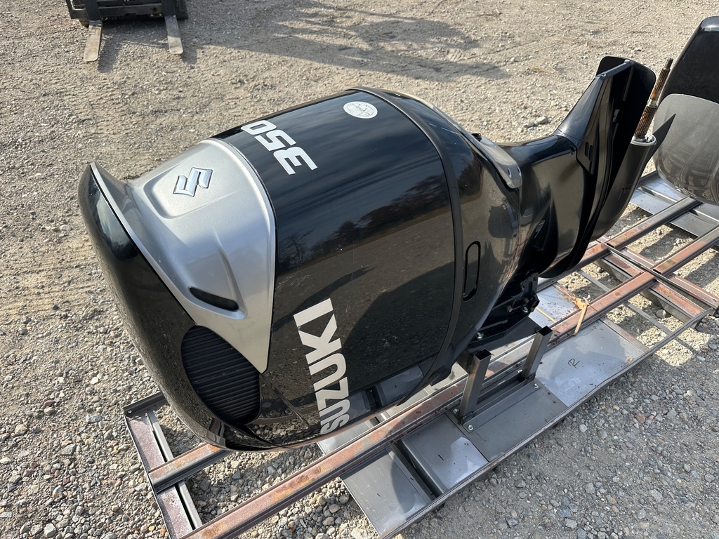 2019 Suzuki DF350 350HP 4 Stroke Outboard Engine Pair / Set 25" Shafts - Need Work