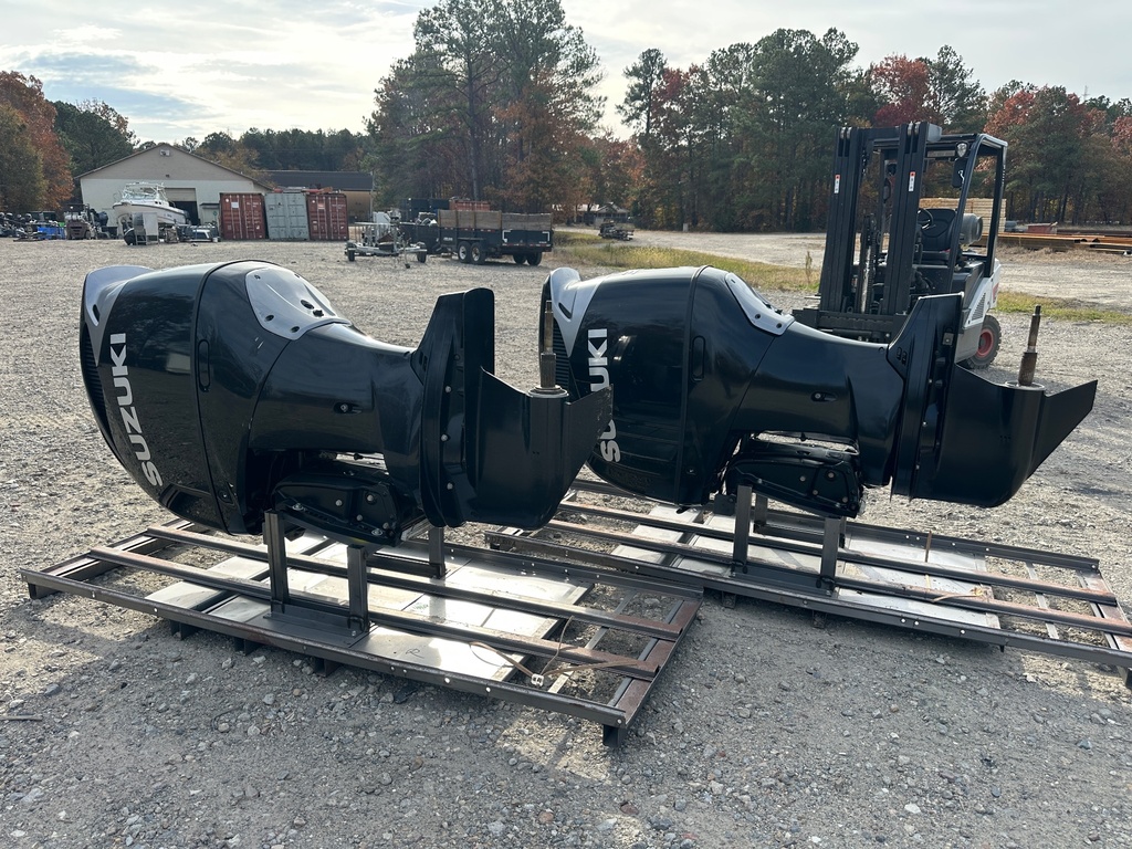 2019 Suzuki DF350 350HP 4 Stroke Outboard Engine Pair / Set 25" Shafts - Need Work