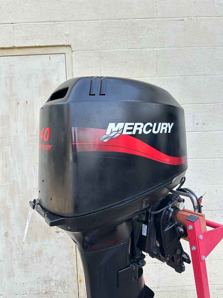 2004 Mercury 40HP 2 Stroke 3 Cylinder Outboard Engine 20" Shaft