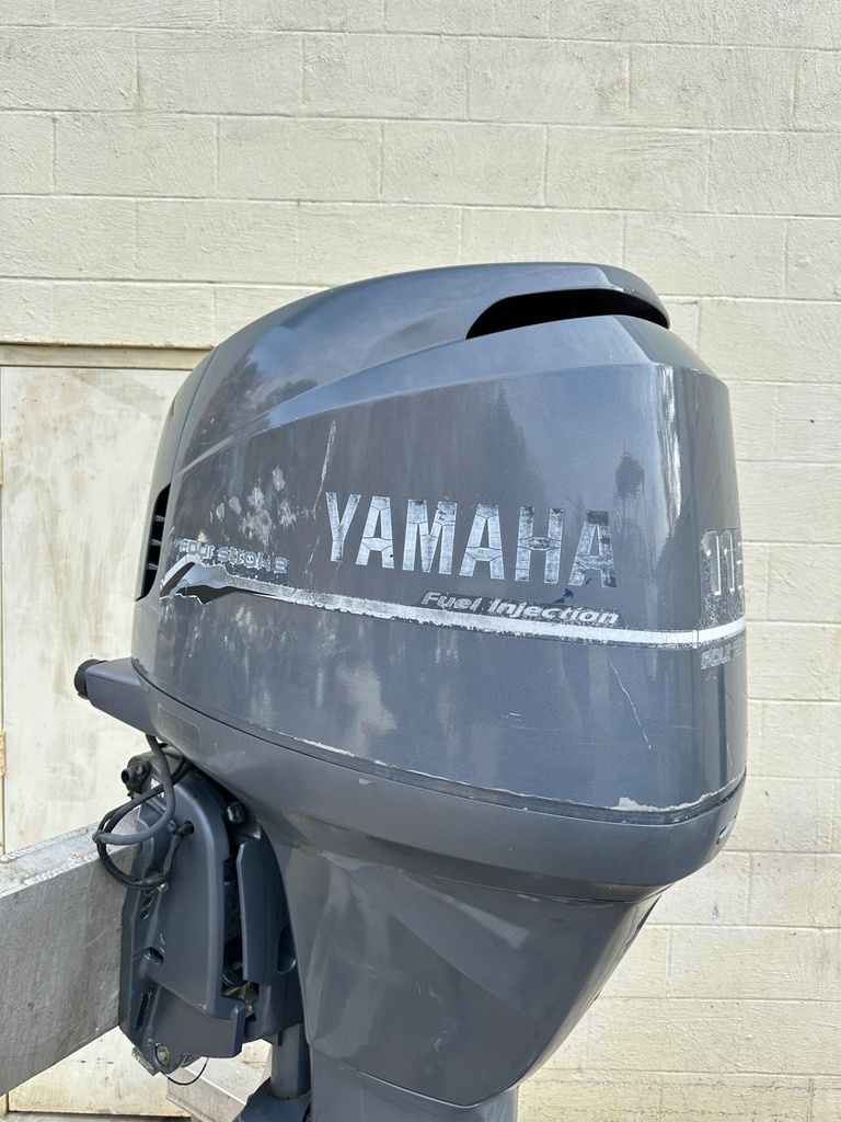 2003 Yamaha F115 115 HP 4 Stroke Outboard Engine W/ 25" Shaft 264 Hours