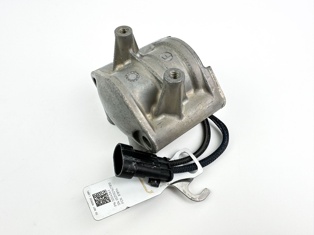 2006 Evinrude 40HP Etec 2 Stroke Outboard Fuel Injector Set W/ Rail 5006220 OEM